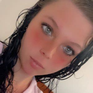 Stream Emmarose Licos Cadavos .